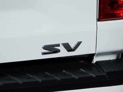 Used 2021 Nissan Titan SV image 42