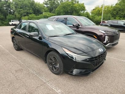 Used 2023 Hyundai Elantra SEL