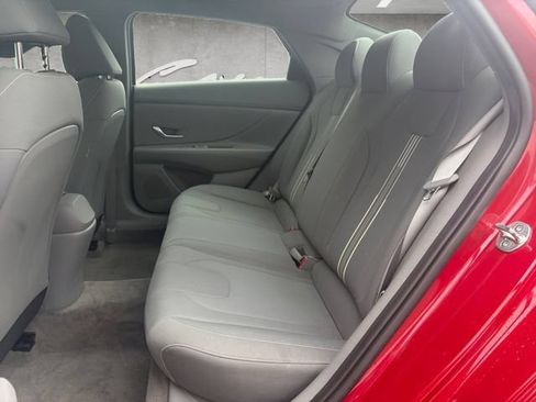 Used 2023 Hyundai Elantra SEL FWD image 22