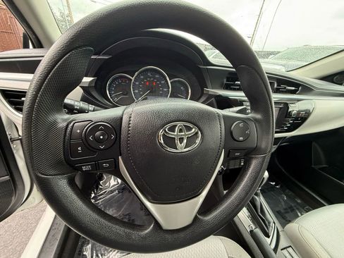 Used 2016 Toyota Corolla LE image 20