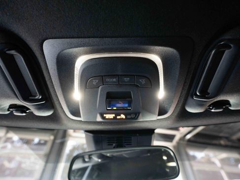 Used 2024 Toyota Corolla SE w/ SE Package image 18