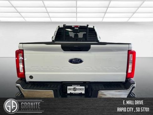 Used 2024 Ford F350 XLT AWD/4WD image 4