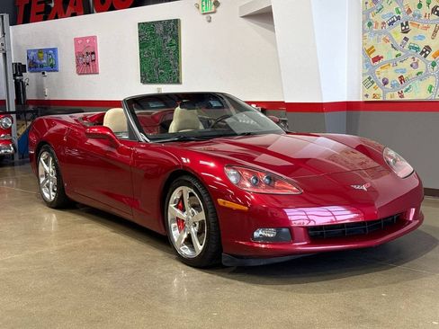 Used 2008 Chevrolet Corvette Convertible w/ Preferred Equipment Group RWD image 64