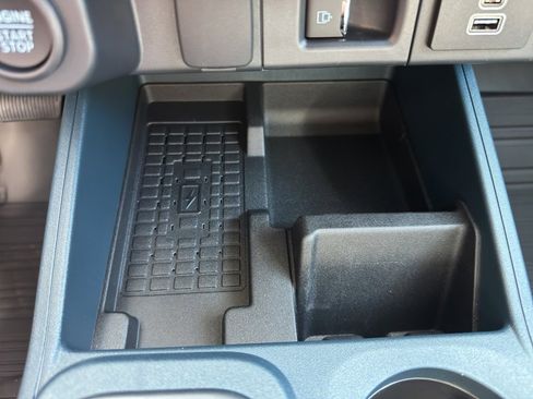 New 2025 Ford Maverick Lariat w/ Black Appearance Package image 28