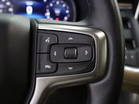 Used 2024 Chevrolet Suburban Premier image 16