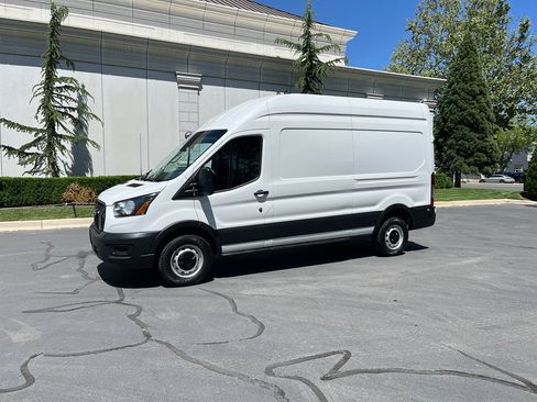 Used 2025 Ford Transit 250 148 High Roof w/ Load Area Protection Package RWD image 2