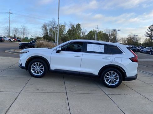 Used 2024 Honda CR-V EX image 6