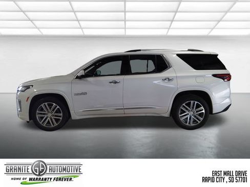 Used 2023 Chevrolet Traverse High Country AWD/4WD image 2