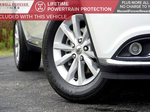 Used 2019 Dodge Durango SXT w/ 3rd Row Seating Group image 4