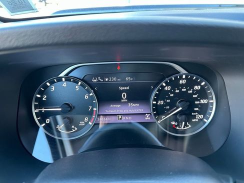 Used 2023 Nissan Frontier SV w/ SV Convenience Package image 34