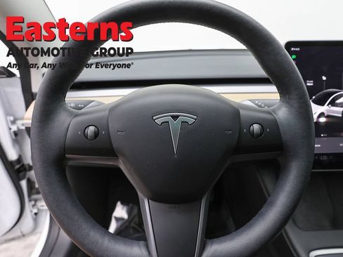Used 2023 Tesla Model 3 Standard Range RWD image 10