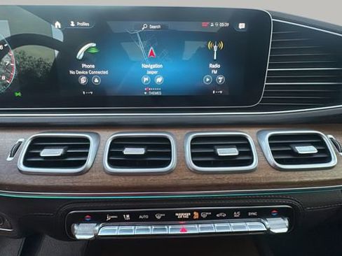 Used 2020 Mercedes-Benz GLE 580 4MATIC image 15