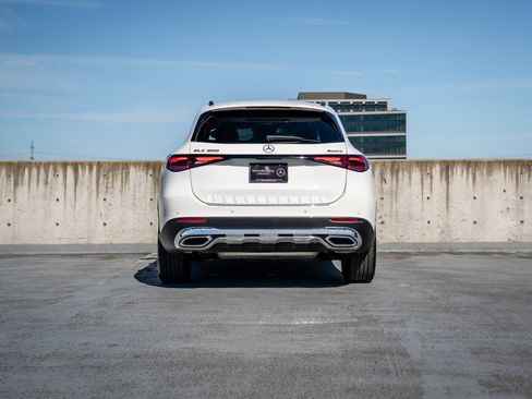 Certified 2024 Mercedes-Benz GLC 300 4MATIC image 6