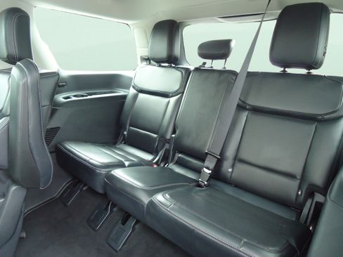 Used 2025 Ford Expedition Platinum AWD/4WD image 31