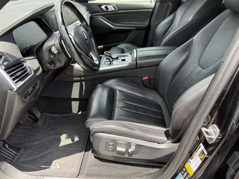 Used 2019 BMW X5 xDrive40i w/ Convenience Package AWD/4WD image 18