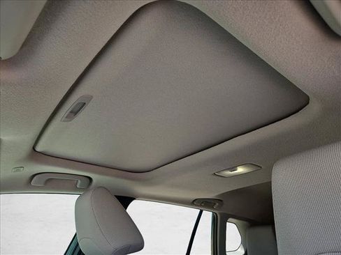 Used 2026 Toyota Corolla Cross LE w/ Moonroof Package FWD image 15