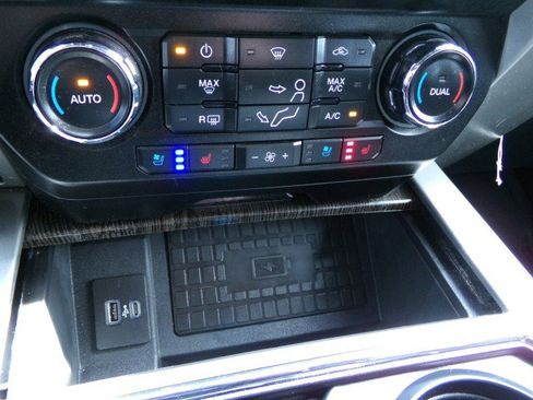 Used 2021 Ford F250 Lariat AWD/4WD image 23