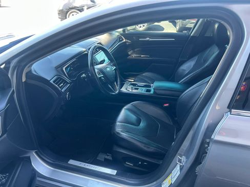 Used 2020 Ford Fusion Titanium AWD/4WD image 3