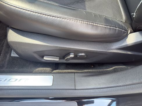 Used 2016 Ford Fusion Titanium FWD image 15