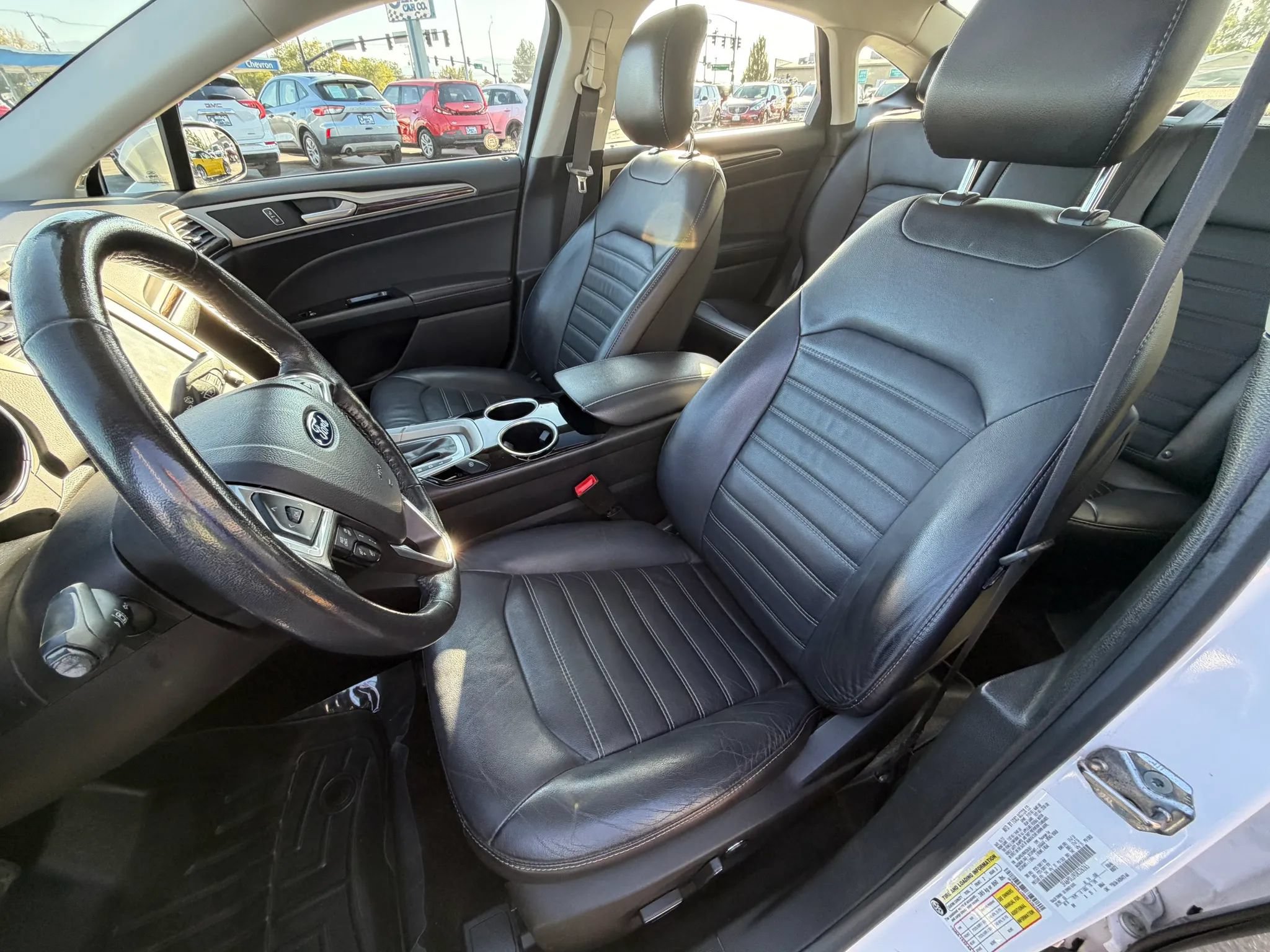Used 2013 Ford Fusion SE FWD image 10