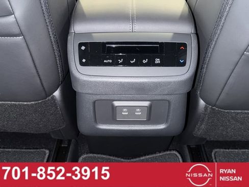 New 2026 Nissan Pathfinder SL AWD/4WD image 41