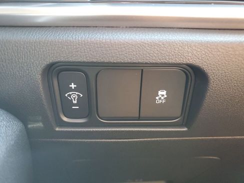 New 2026 Kia Sorento LX FWD image 24