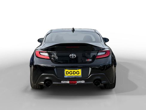 Used 2024 Toyota GR86 Premium image 4
