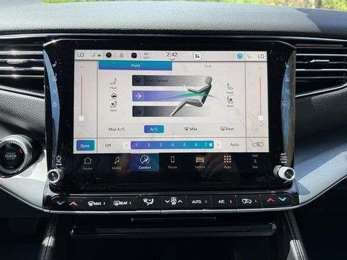 New 2026 Jeep Grand Wagoneer Upland 4WD image 31