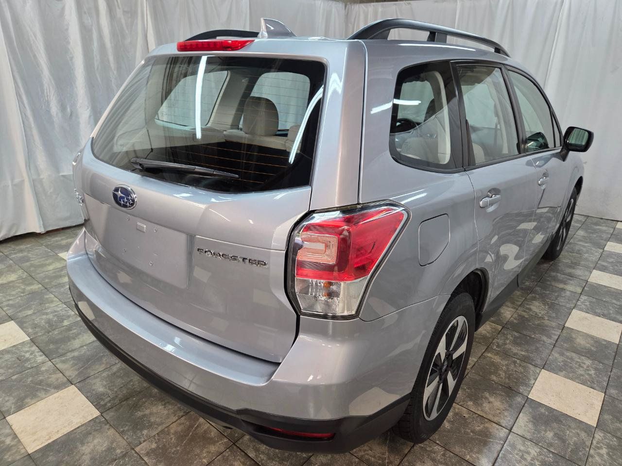 Used 2018 Subaru Forester 2.5i w/ Alloy Wheel Package AWD/4WD image 5