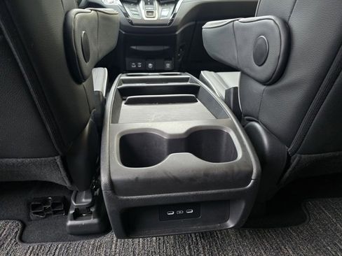 Used 2025 Honda Odyssey Touring image 20