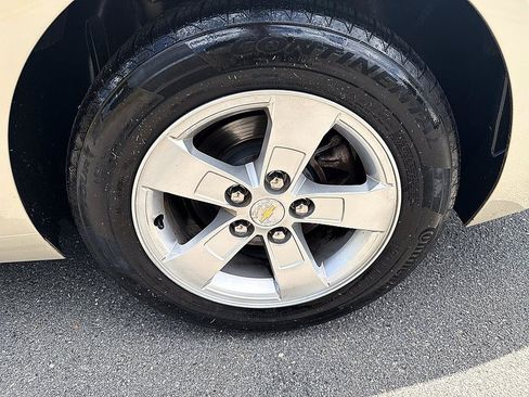 Used 2015 Chevrolet Malibu LS FWD image 10