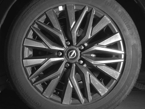 Used 2025 Nissan Altima 2.5 SV image 14