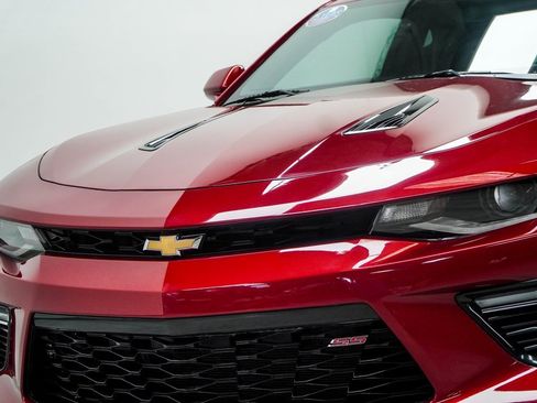 Used 2017 Chevrolet Camaro SS image 7