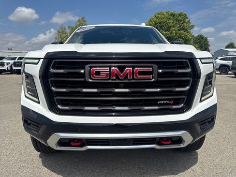 New 2026 GMC Yukon AT4 Ultimate w/ LPO, Floor Liner Package AWD/4WD image 9