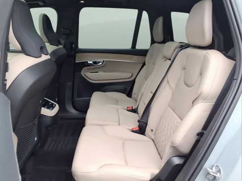 Certified 2026 Volvo XC90 B6 Plus AWD/4WD image 16