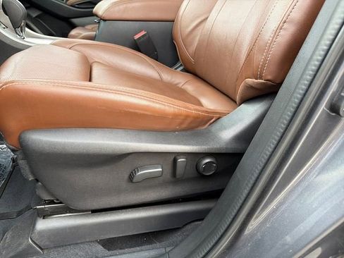 Used 2022 Subaru Ascent Touring w/ Popular Package #2A AWD/4WD image 12