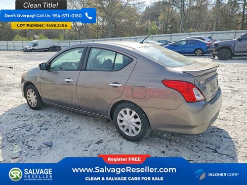 Used 2017 Nissan Versa SV image 3