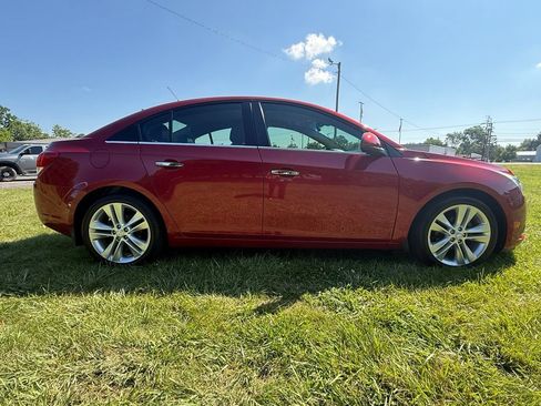 Used 2012 Chevrolet Cruze LTZ FWD image 2