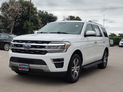 Used 2024 Ford Expedition Limited AWD/4WD image 7