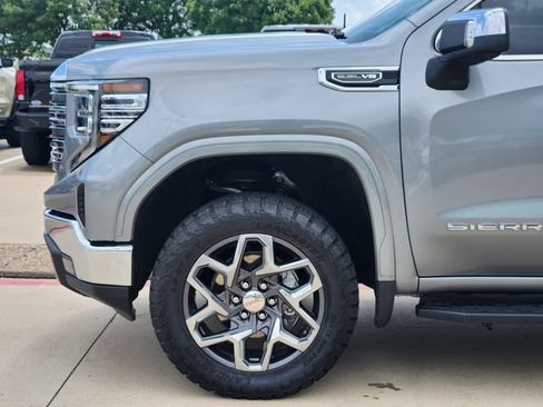 Used 2024 GMC Sierra 1500 SLT w/ SLT Premium Package AWD/4WD image 6