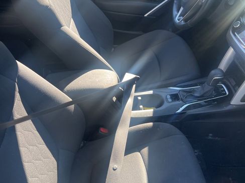 Certified 2024 Toyota Corolla Cross LE image 3