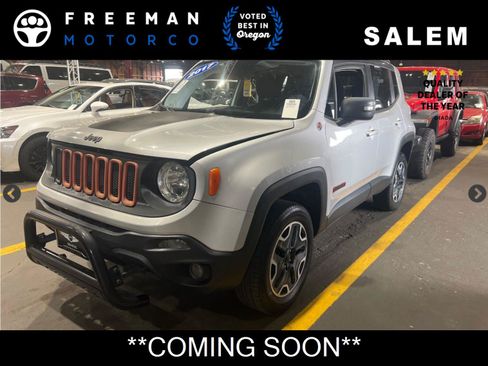 Used 2017 Jeep Renegade Trailhawk AWD/4WD image 1