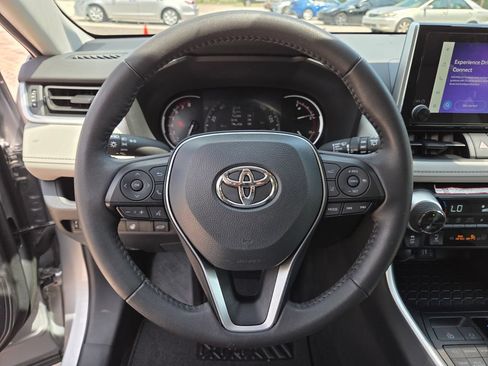 Certified 2025 Toyota RAV4 XLE w/ Convenience Package AWD/4WD image 29