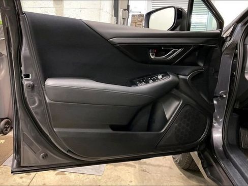 Used 2022 Subaru Outback Premium image 23