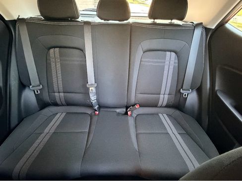 Used 2025 Hyundai Venue SEL FWD image 28