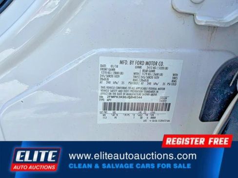 Used 2018 Ford Edge Titanium w/ Equipment Group 302A FWD image 19