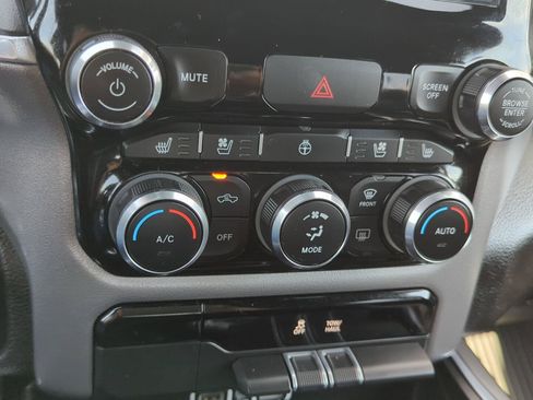 Used 2023 RAM 1500 Laramie AWD/4WD image 30
