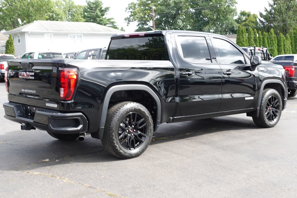Used 2024 GMC Sierra 1500 Elevation AWD/4WD image 3