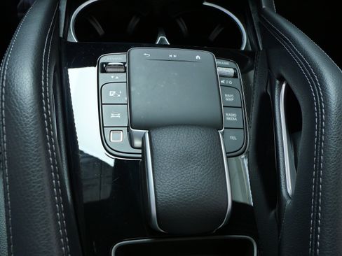 Certified 2025 Mercedes-Benz GLE 450e 4MATIC w/ AMG Line Exterior image 26