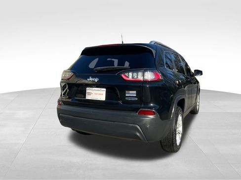 Used 2019 Jeep Cherokee Latitude w/ Cold Weather Group image 5